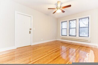 617 W Melrose St, Unit 619-d3 in Chicago, IL - Foto de edificio - Building Photo