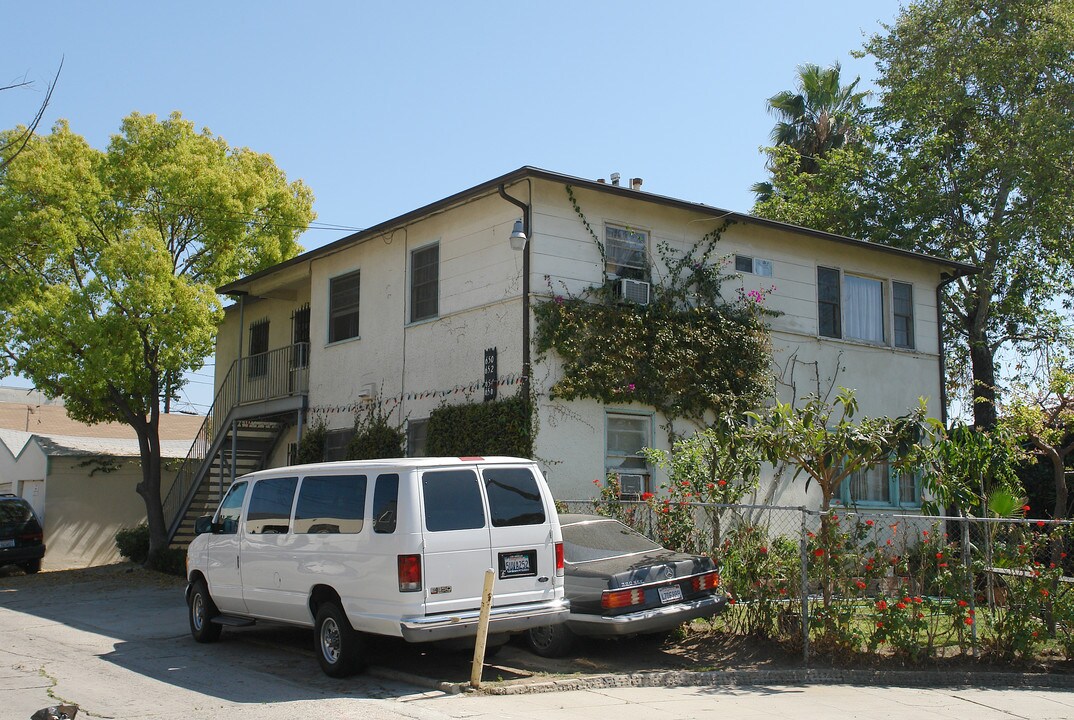 650 N Kenmore Ave in Los Angeles, CA - Building Photo