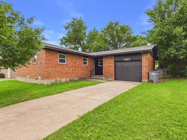 4523 SE Avalon Ave in Lawton, OK - Building Photo - Building Photo
