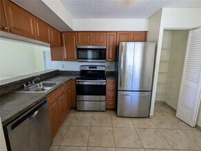 15201 Glenmoor Dr in West Palm Beach, FL - Building Photo - Building Photo