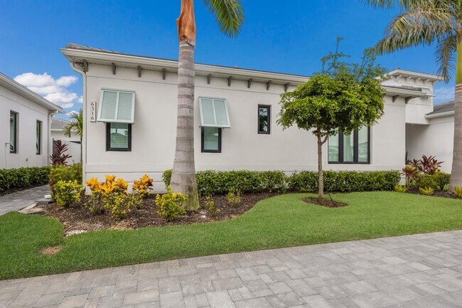 6316 Pigeon Plum Way in Bradenton, FL - Building Photo - Building Photo