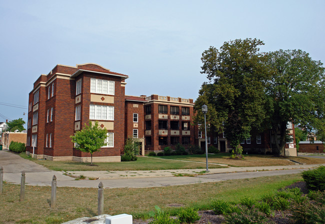 Gateway Gardens Apartments in Springfield, OH - Building Photo - Building Photo