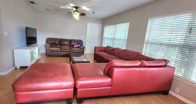 816 SW 9th St in Gainesville, FL - Building Photo - Building Photo