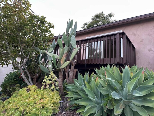 property at 1712 Bervy St