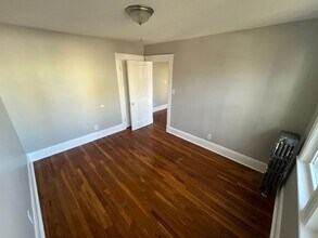 119 Lewis St in Lynn, MA - Building Photo - Building Photo