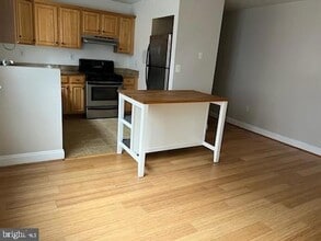 4724 Benning Rd SE, Unit 204 in Washington, DC - Building Photo - Building Photo