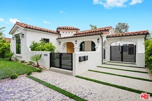 8909 W 24th St in Los Angeles, CA - Building Photo