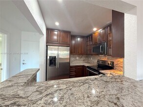 2640 NE 135th St in North Miami, FL - Building Photo - Building Photo