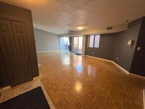 147 Kelton St, Unit 715 in Boston, MA - Foto de edificio - Building Photo