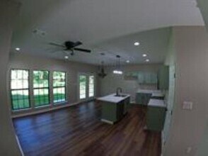 1011 S Somerville St in Somerville, TN - Building Photo - Building Photo