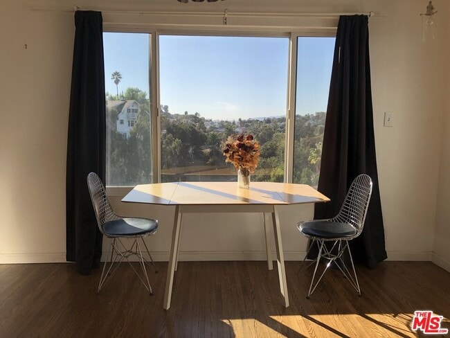 2215 Lake Shore Ave in Los Angeles, CA - Building Photo - Building Photo