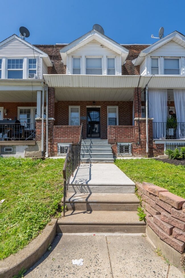 2608 S 70th St in Philadelphia, PA - Building Photo - Building Photo
