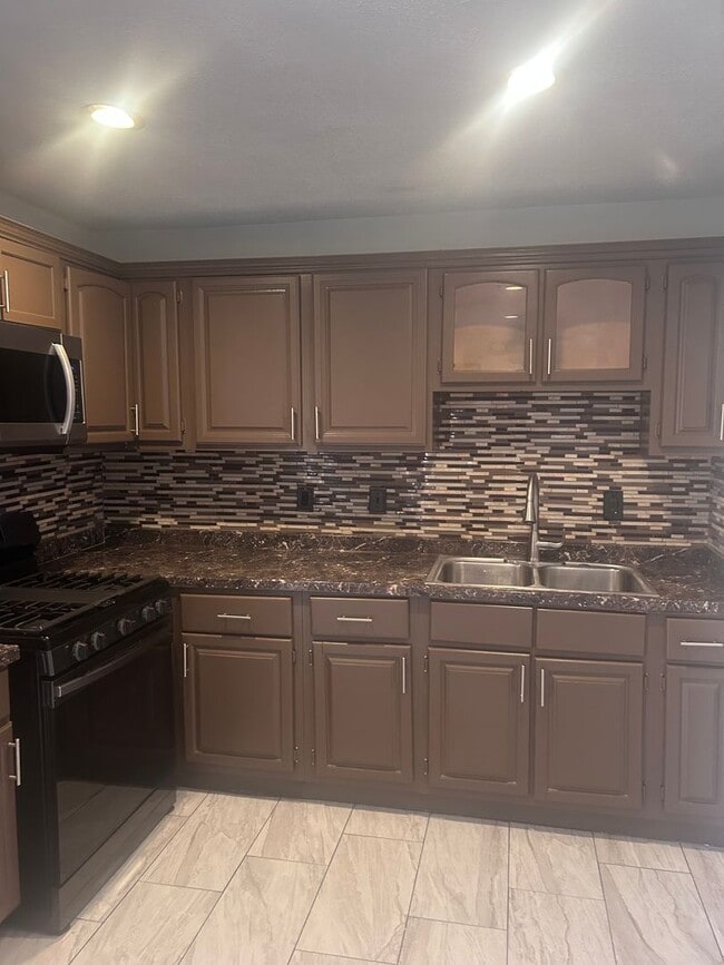 4244 N 85th Ave in Phoenix, AZ - Building Photo - Building Photo