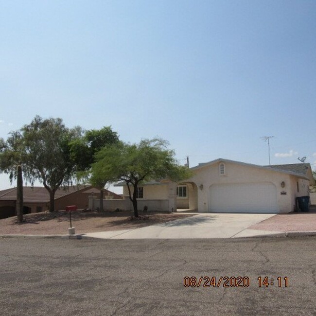 3445 Newport Dr in Lake Havasu City, AZ - Building Photo - Building Photo