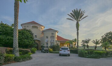 7270 Westpointe Blvd in Orlando, FL - Building Photo - Building Photo