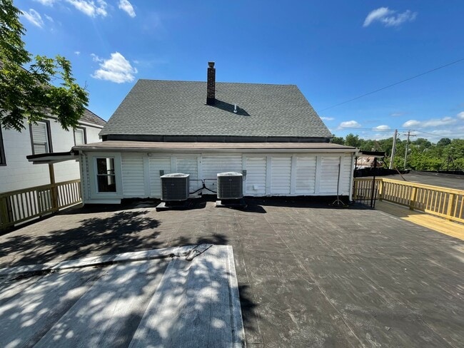 property at 6905 Belair Rd