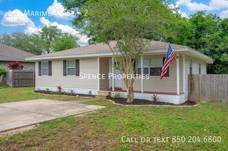 113 Marimba St in Mary Esther, FL - Building Photo - Building Photo