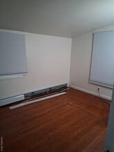 26 Oakwood Trail S in Monroe, NY - Building Photo - Building Photo