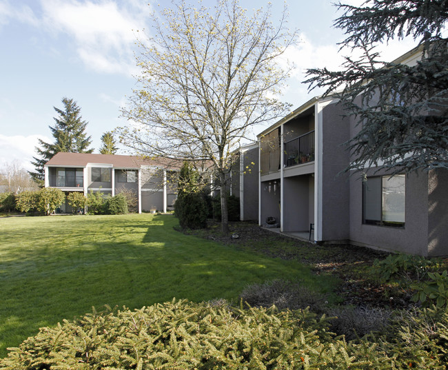 Gardenside Apartments in Battle Ground, WA - Foto de edificio - Building Photo