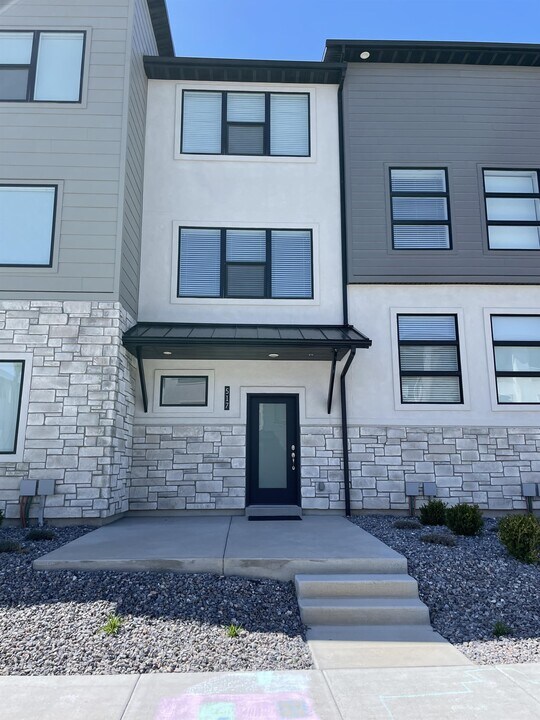 517 S 1080 W in American Fork, UT - Building Photo