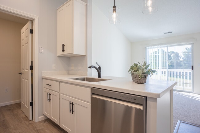 Harbour Ridge Apartments in Traverse City, MI - Foto de edificio - Interior Photo