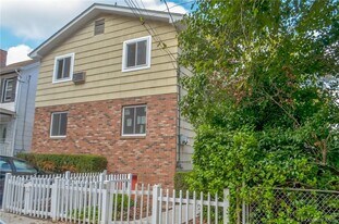 11 Elm St in Sleepy Hollow, NY - Building Photo