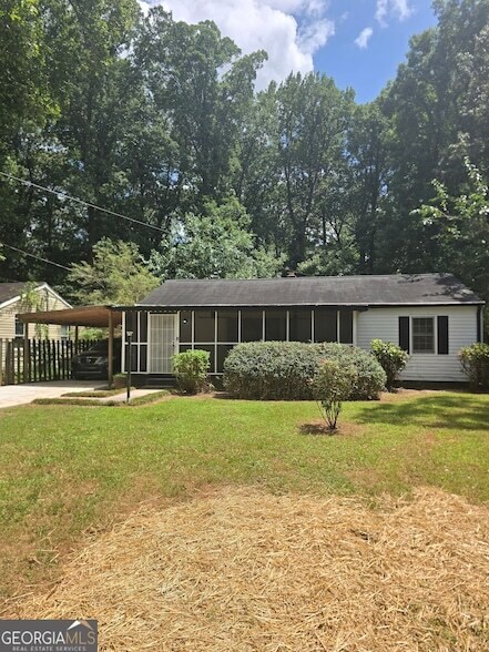 4201 Lindsey Dr in Decatur, GA - Building Photo