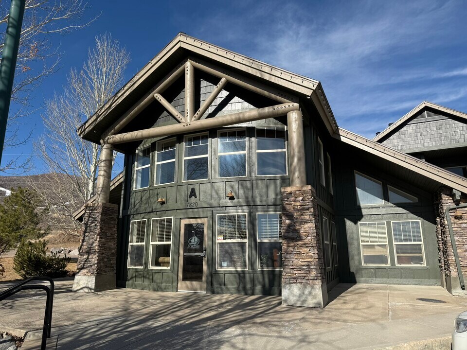 1820 Fox Bay Dr in Heber City, UT - Building Photo