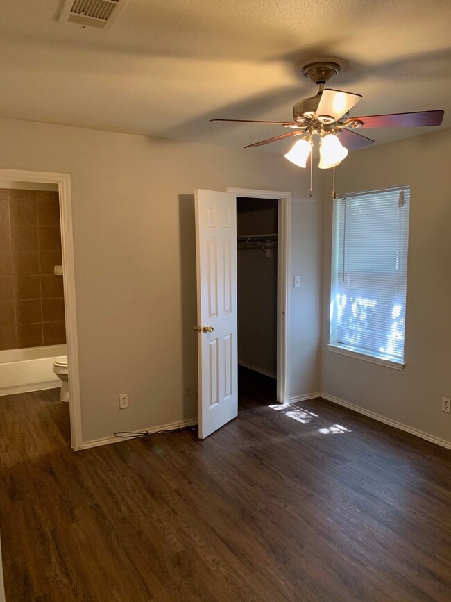 417-421 Gardenview St in Denton, TX - Building Photo - Building Photo