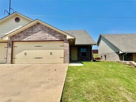 3119 Weave Ct in Granbury, TX - Building Photo