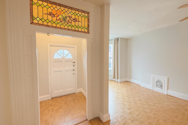 701 Bergen Ave in Jersey City, NJ - Building Photo - Building Photo