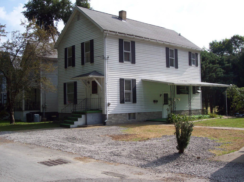 107 Peninsula Blvd in Morgantown, WV - Foto de edificio