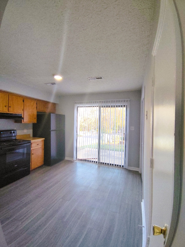 4 Ferguson Dr in Lynchburg, VA - Foto de edificio - Building Photo