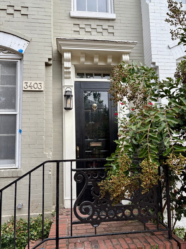 property at 3403 Q St NW