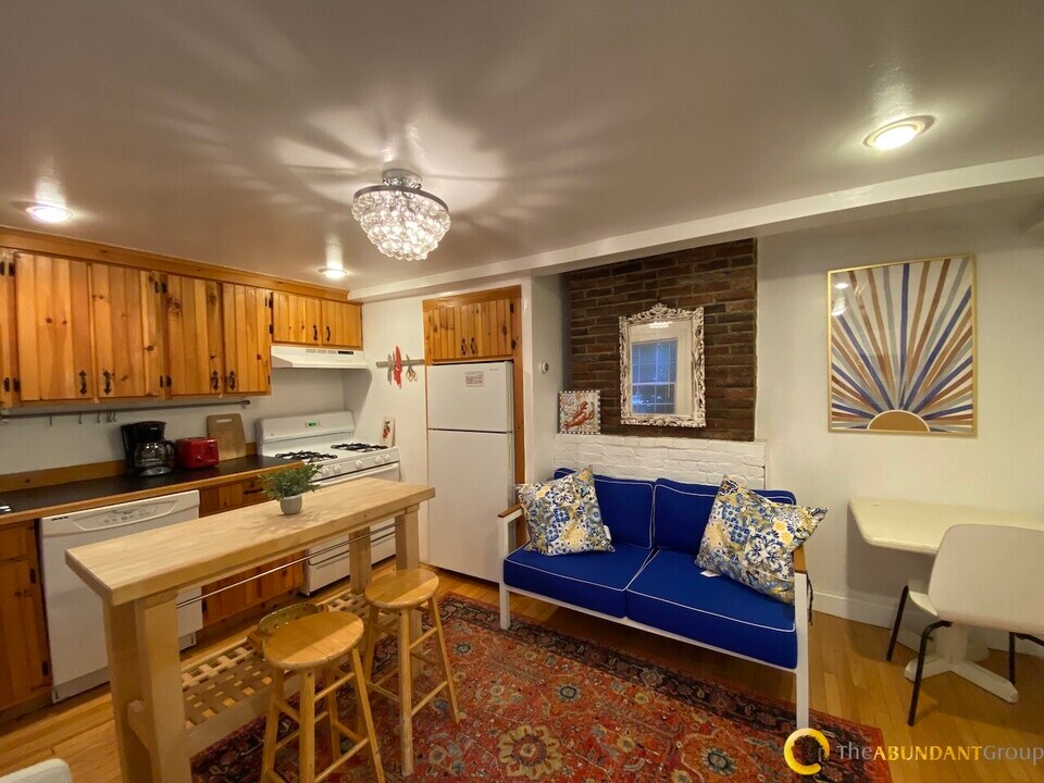 11 William St, Unit S in Cambridge, MA - Foto de edificio
