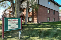 Oakshire Apartments in St. Cloud, MN - Foto de edificio - Building Photo