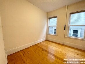 17 Sachem St, Unit 2 in Boston, MA - Building Photo - Building Photo