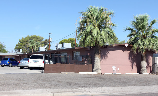 6702 N 23rd Ave in Phoenix, AZ - Building Photo - Building Photo