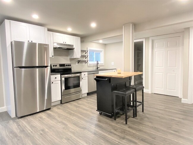188 Hornbine Rd-Unit -1 in Swansea, MA - Building Photo - Building Photo