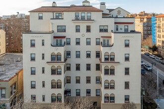 Larchmont Hills in Larchmont, NY - Building Photo - Building Photo