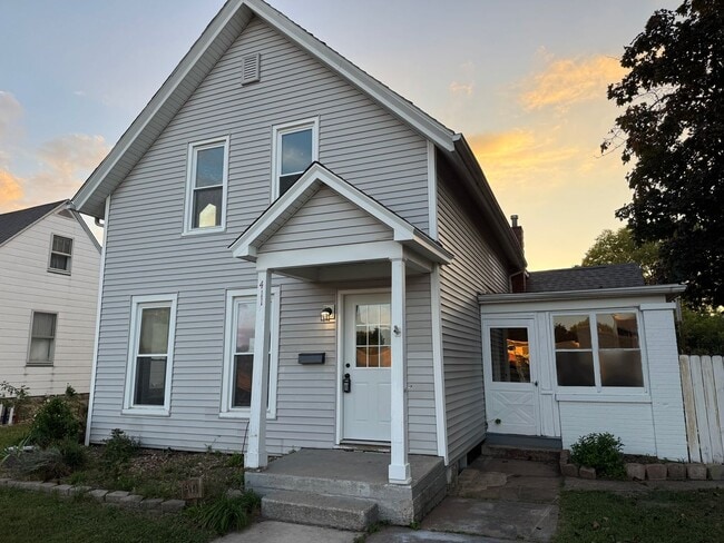 property at 411 N Aldrich St