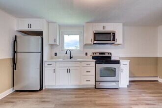 40 Mortimer St in Torrington, CT - Building Photo - Building Photo