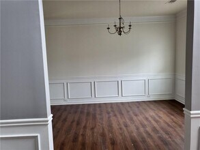 950 Rockbass Rd in Suwanee, GA - Building Photo - Building Photo