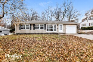 803 NE 61st St in Kansas City, MO - Building Photo