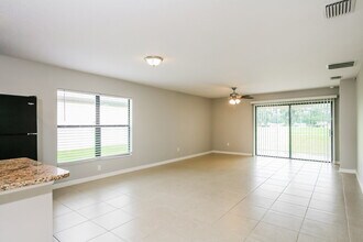 6543 Redbay Dr in Brooksville, FL - Building Photo - Building Photo