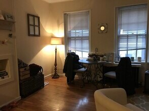 43 Grove St, Unit 3 in Boston, MA - Building Photo - Building Photo