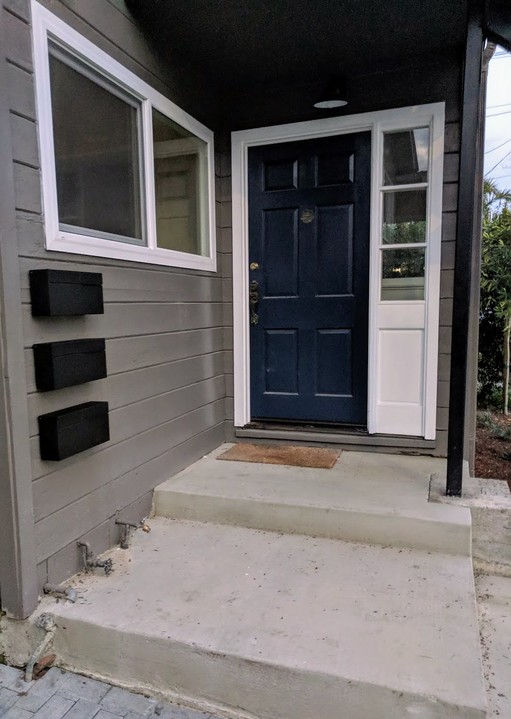 450 42nd St in Oakland, CA - Building Photo
