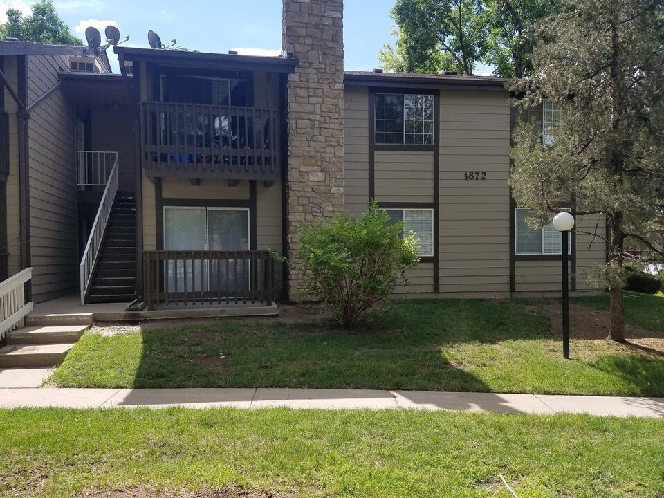 1872 S Pitkin Cir, Unit A in Aurora, CO - Foto de edificio