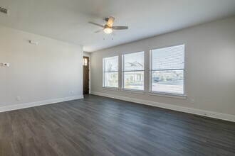 Windermere Parke Garden Villas in Pflugerville, TX - Foto de edificio - Interior Photo