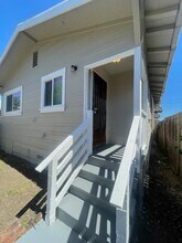 1419 84th Ave in Oakland, CA - Building Photo - Building Photo